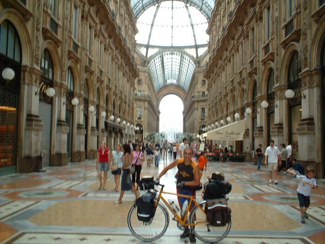 Galleria Vittorio Emanuele II, Milan
